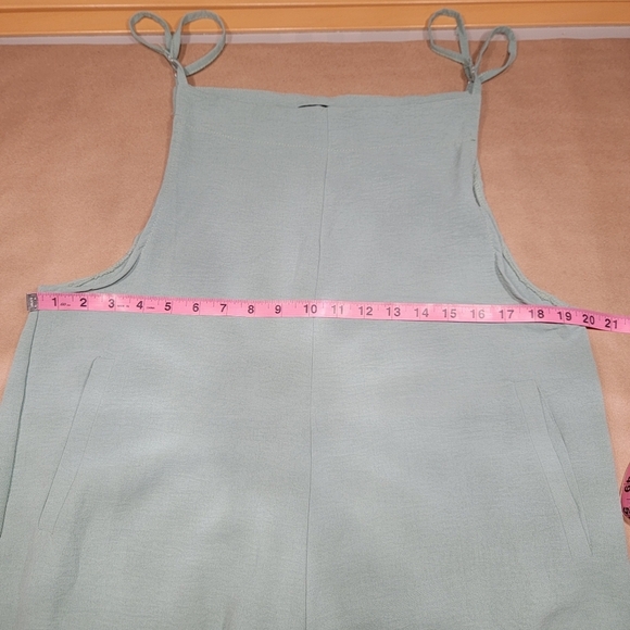 Jane's Size L-XL Sage Green Overalls / Jumpsuit, Excellent Used Condition - Picture 9 of 14